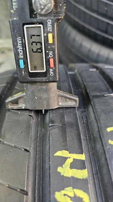 Anvelope 225/45/17 CONTINENTAL SI DUNLOP vara