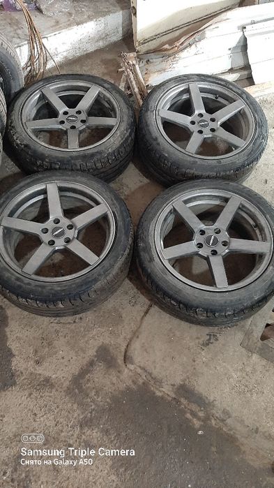 Воссены р18 продам 5/114,3