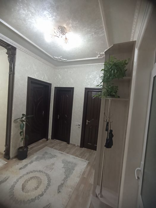 Продаётся дом со стороны Ташкента в начале г.Чирчика