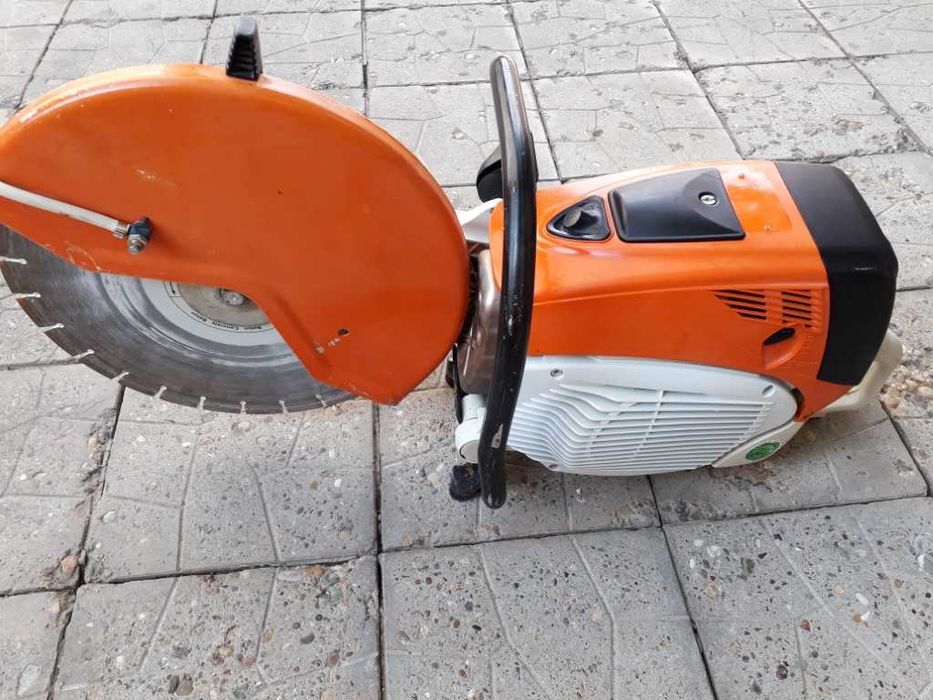 Stihl TS 800 - Ф 400 - бензинов ръчен фугорез