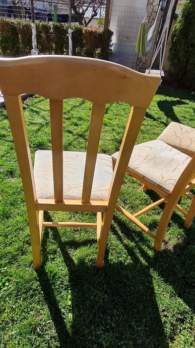 Три кухненски стола