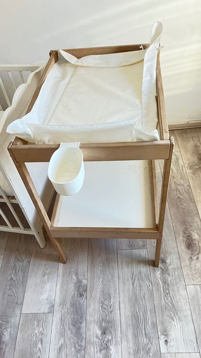 Пеленальный стол