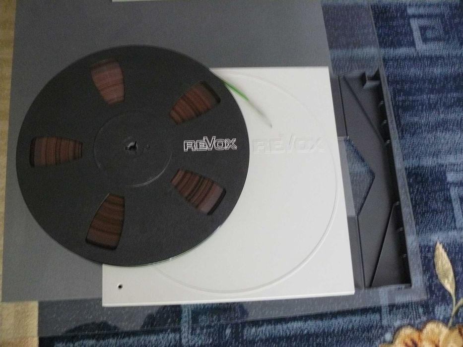 Rola magnetofon goala  Revox