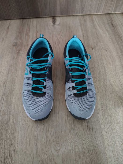 Adidași Decathlon Nr 40