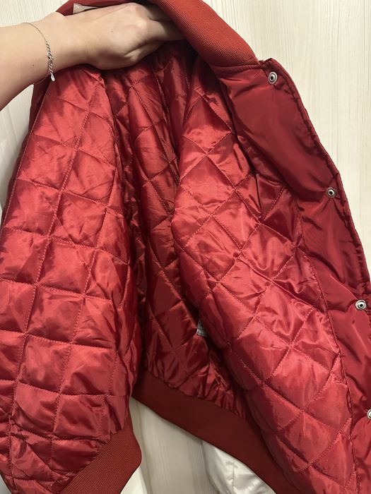 Продам бомбер в идеале, размер подходит s,m,l