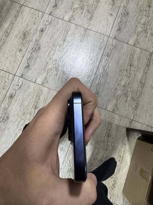 Айфон 15 про.