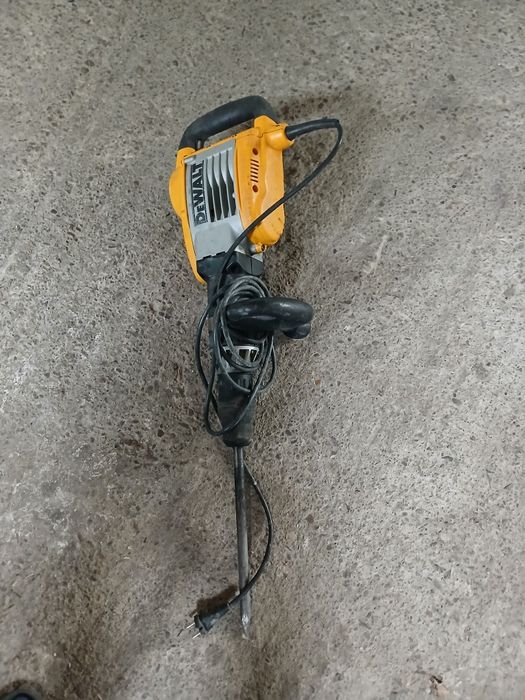 Vand  ciocan rotopercutor  DeWalt