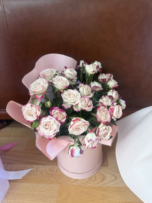 Цветы свежие 2 вида