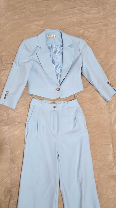 Дамски син костюм