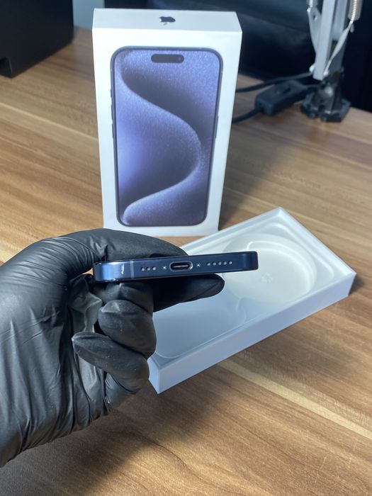 iPhone 15 Pro• 128 GB • Blue Titanium