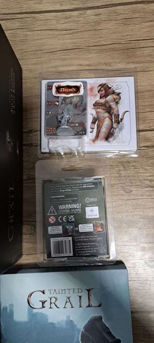 Настолна игра Tainted Grail + разшитения