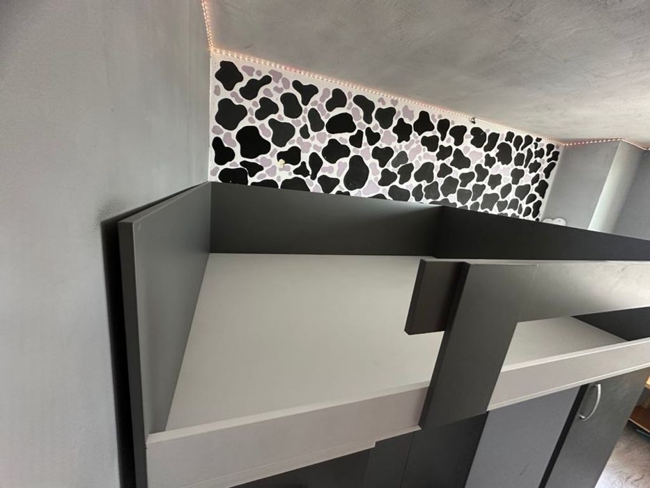 Лофт легло с гардероб