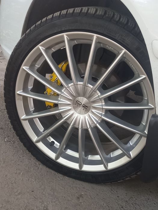 Prodayotsa Diska balon UZ Lider R17   rasrochka est.