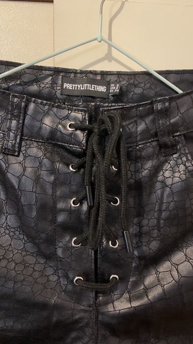 Pantalon Pretty little thing marime 34 noi