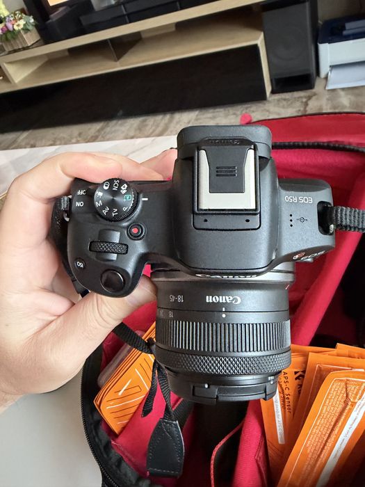 Canon R50 + 2 obiective + rucsac