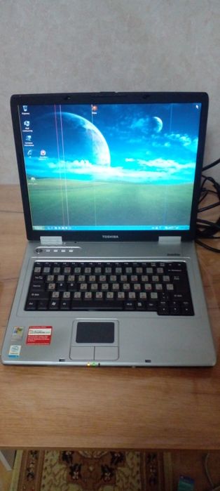 Ноутбук Тошиба .