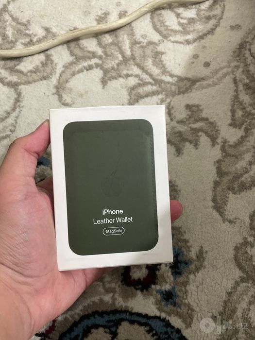 Card holder apple