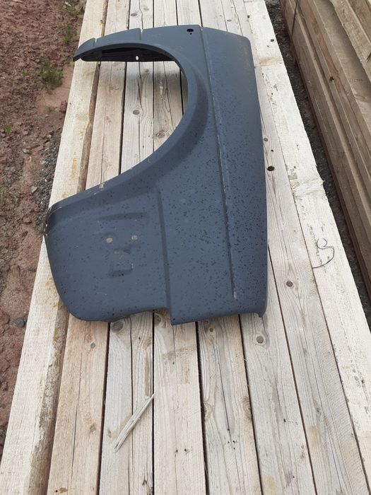 De vânzare aripa fata dreapta vw golf 2