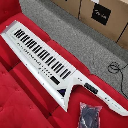 Keytar Roland Ax Edge + stativ