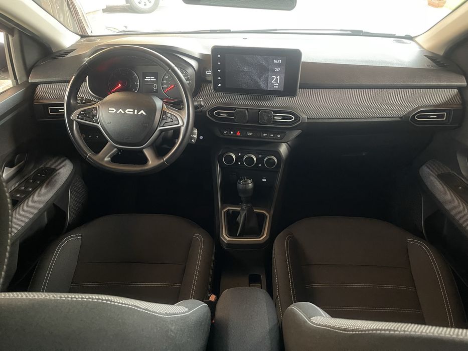 Dacia Logan III octombrie 2024 full option