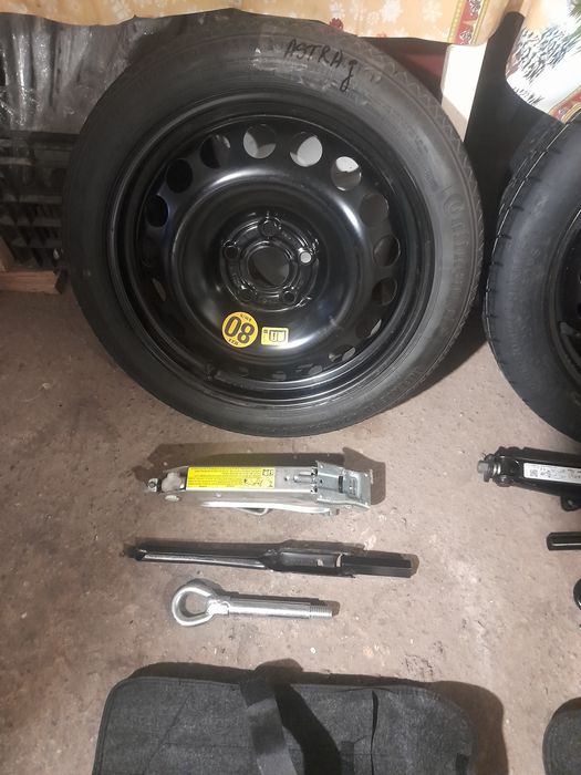 Roată de rezerva  Astra J  și Ford Focus