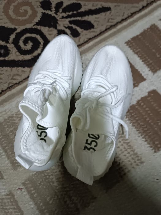 Jenski oyoq kiyimlar