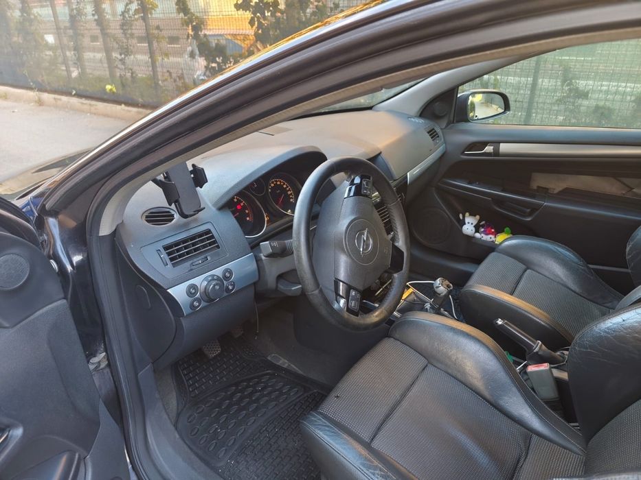 Opel Astra H Gtc