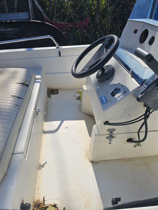 Лодка Open 485  с двигател Yamaha 75к.с.