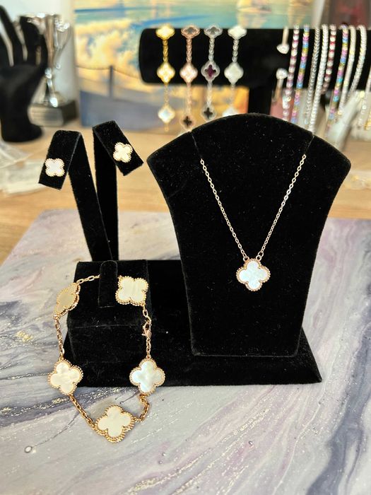 Set Van Cleef cu Cercei, colier si Bratara, otel inoxidabil