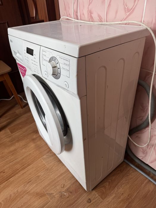 Продам стиральную машинку