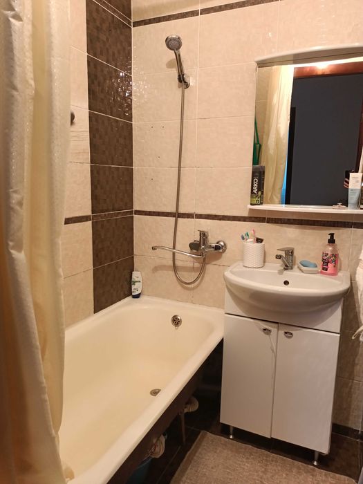 Продам 4-х комнатную квартиру