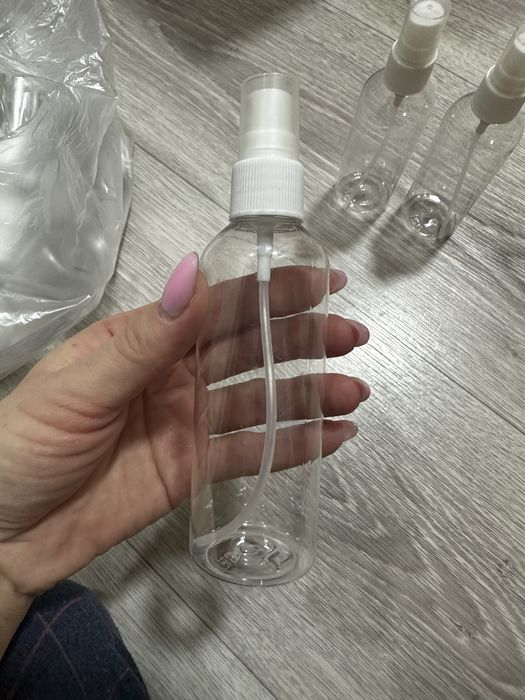 Бутылочки с распылителем 100 мл