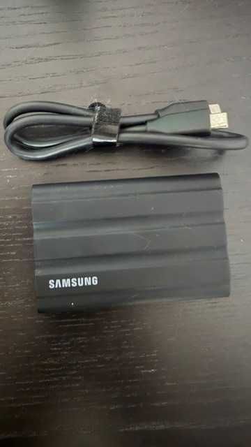 SSD Extern Samsung T7 2TB USB-C 1050MB/s