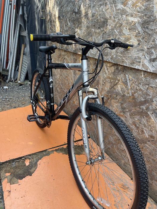 Bicicleta zero cadru aluminiu roti 26”