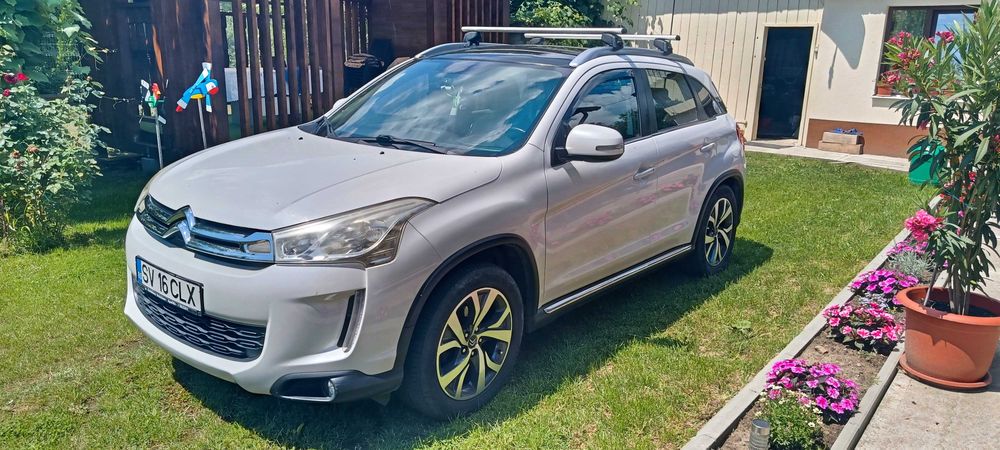Vând Citroen C4 Aircross