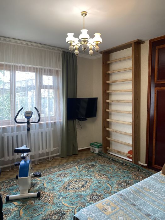 Продается коттедж в центре города