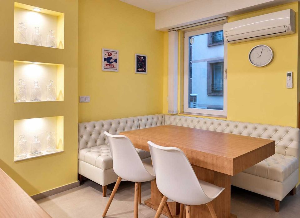 Дава се под наем Тристаен апартамент в София, Витоша - 94 кв.м за 900 € - Снимка #2