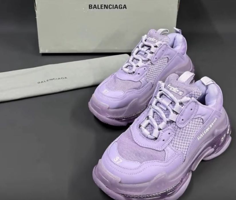Vand Balenciaga Triple S Mov noi. Orice marime disponibila