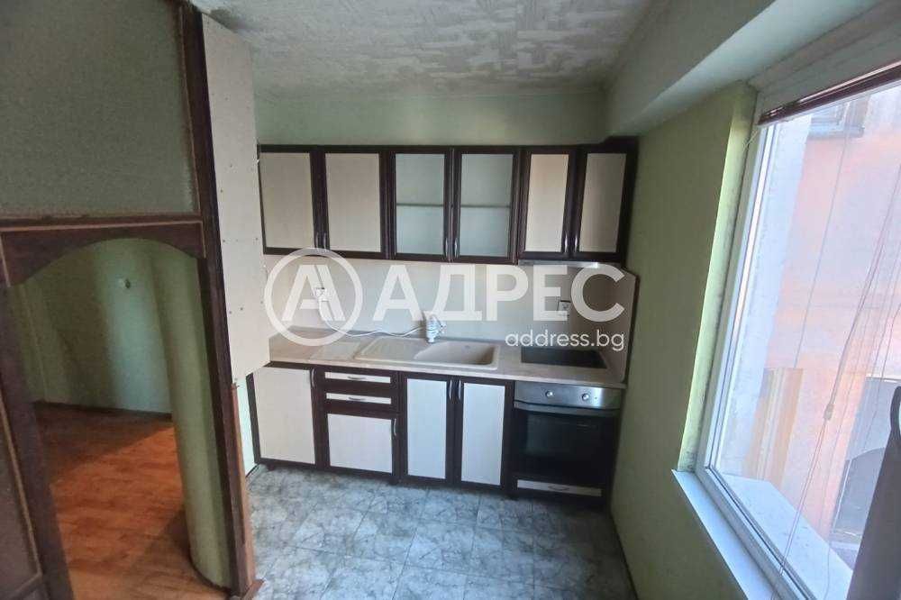 Дава се под наем Тристаен апартамент в Разград, Орел - 76 кв.м за 75807.93 € - Снимка #3