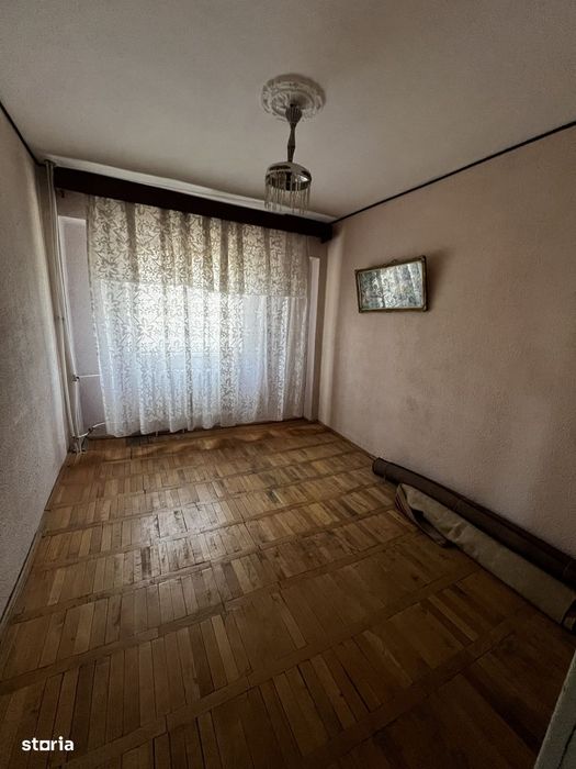 Apartament 3 camere-Etaj 3-Zona Pompieri