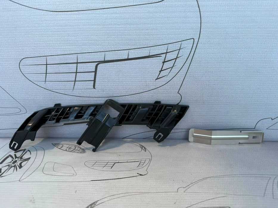 Suport Ghidaj Far Dreapta BMW Seria 1 F40 2020 / 2019-2024 Cod OEM 63119448108 (5C2)