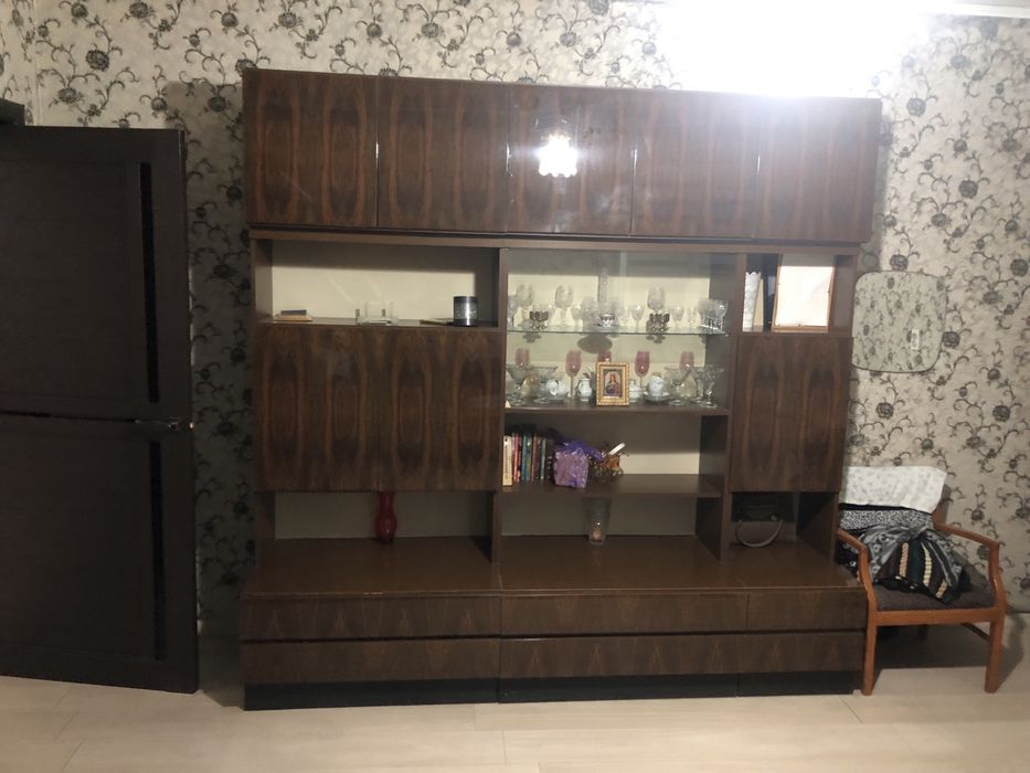 Продам стенку в зал