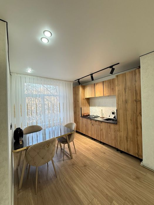 Продам 2х ком Туркистанская