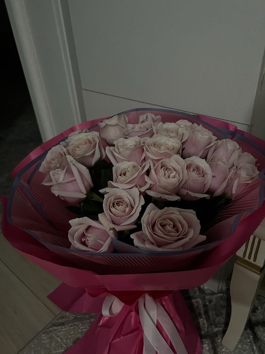 21 роза — 13 000 тг