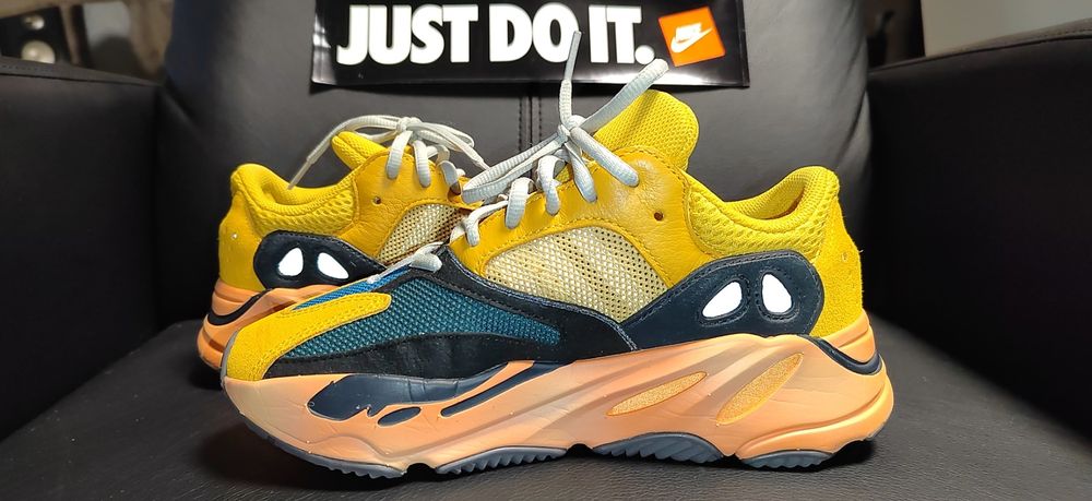 Adidas Yeezy Boost 700,номер 38