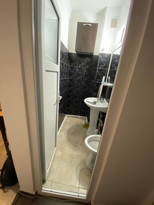 Vând garsonieră CF 2