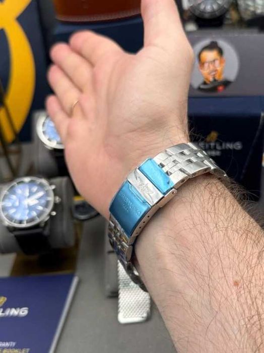 Breitling Avenger Chrono