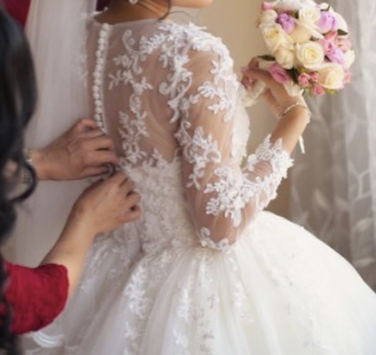 Свадебное платье