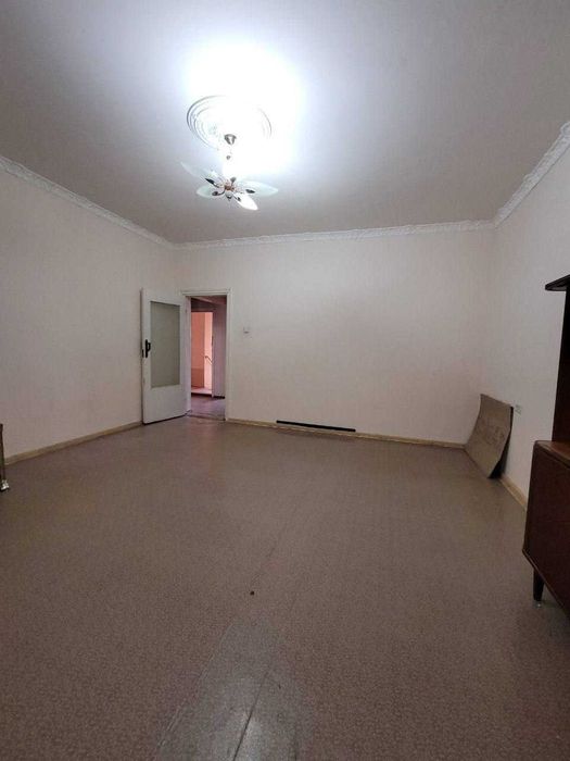 Продается 3-х комнатная квартира. без ремонта. Юнус-абад-14.