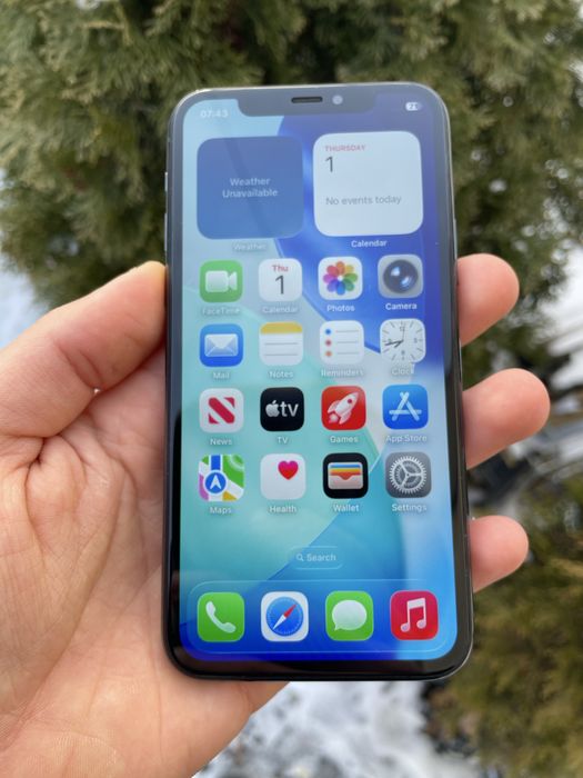 Iphone 11 pro 64gb baterie 81%